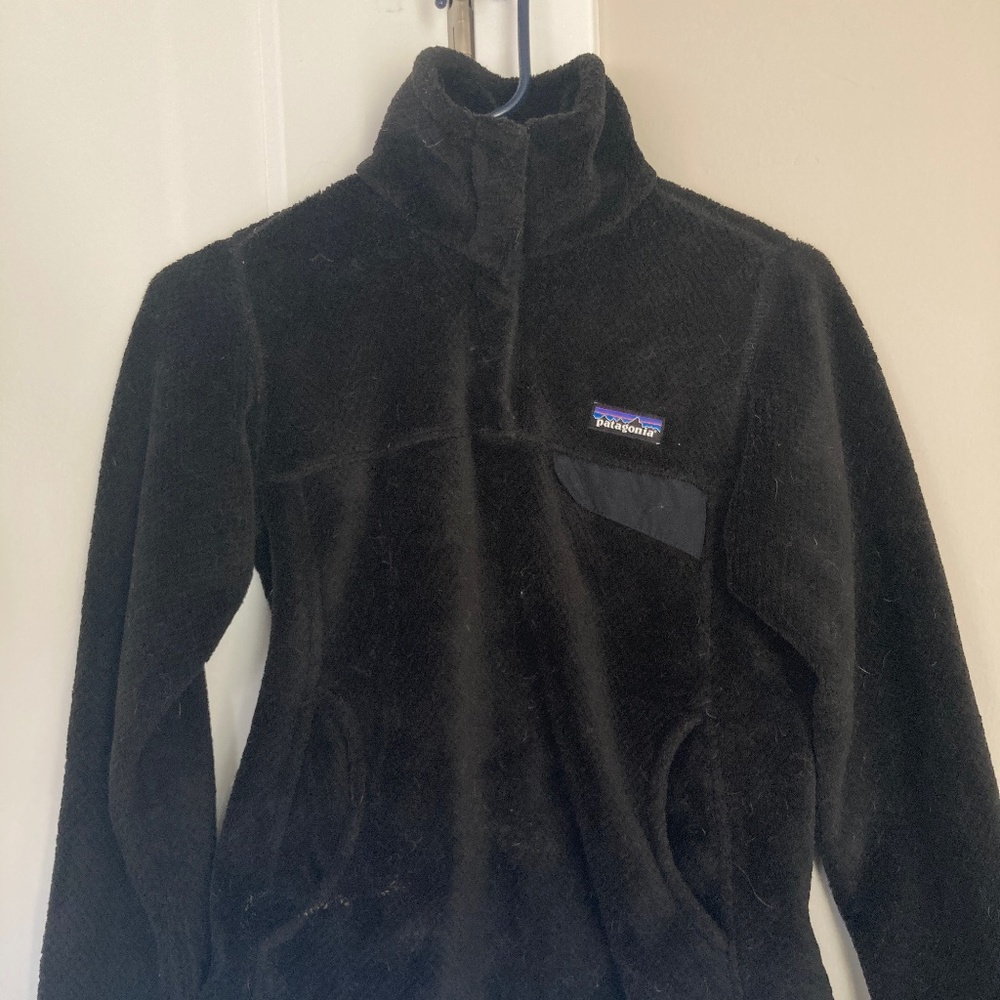 Patagonia women’s fleece size small black